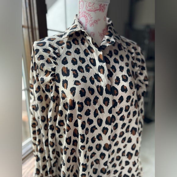 Eva Franco Leopard print Buttondown Top Anthropologie size 6 - Picture 2 of 9